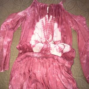 🎉🎉FINAL MARKDOWN🎉🎉 Elan cold shoulder tunic